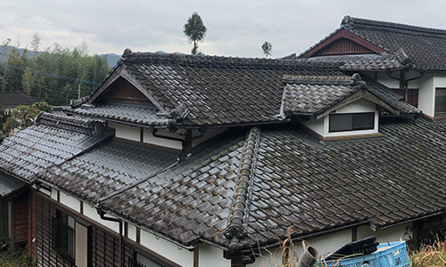 ミライホーム　屋根瓦シリコン塗装工事施工前